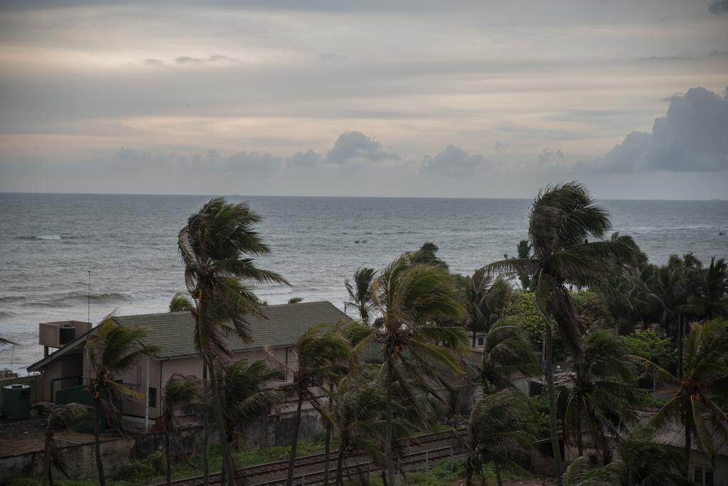 Cozy Sea View Luxury Apartment, Fully Furnished, 2 Bedrooms, 2 Bathrooms マウントラビニア エクステリア 写真